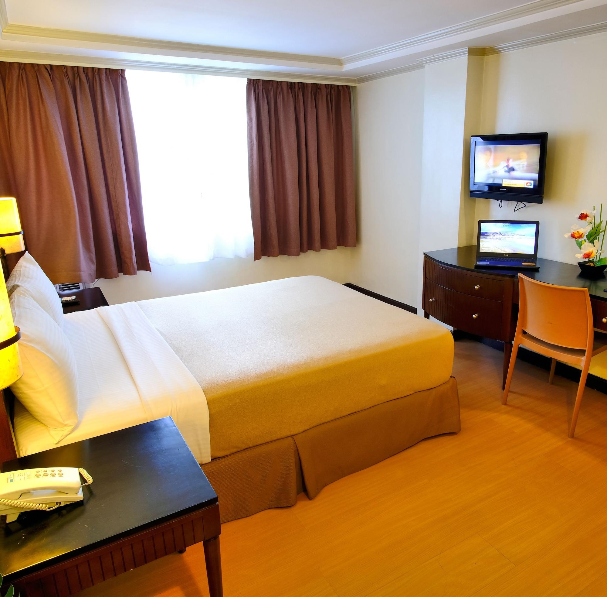 Fersal Hotel Neptune Makati Makati City Ngoại thất bức ảnh