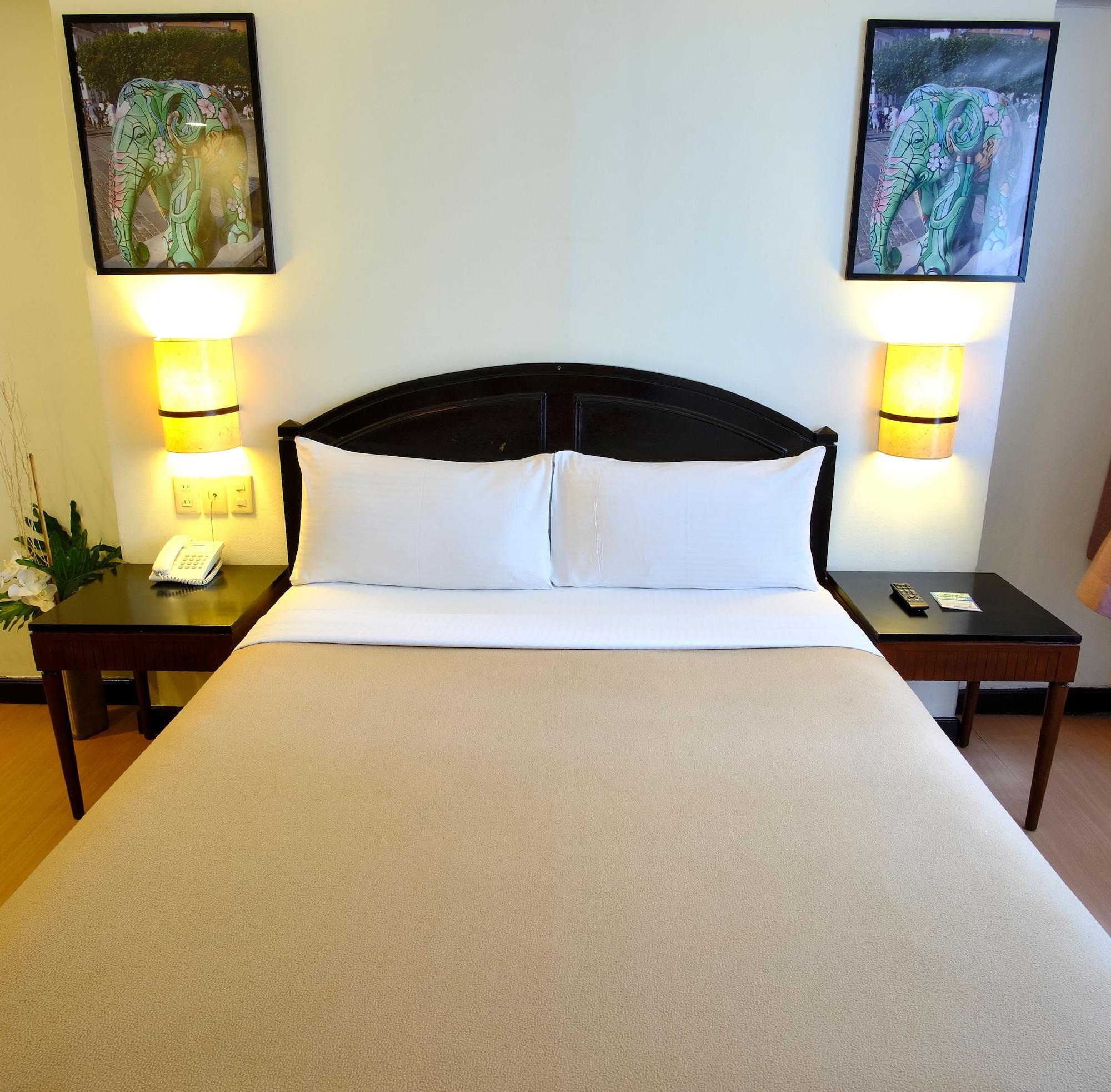 Fersal Hotel Neptune Makati Makati City Ngoại thất bức ảnh
