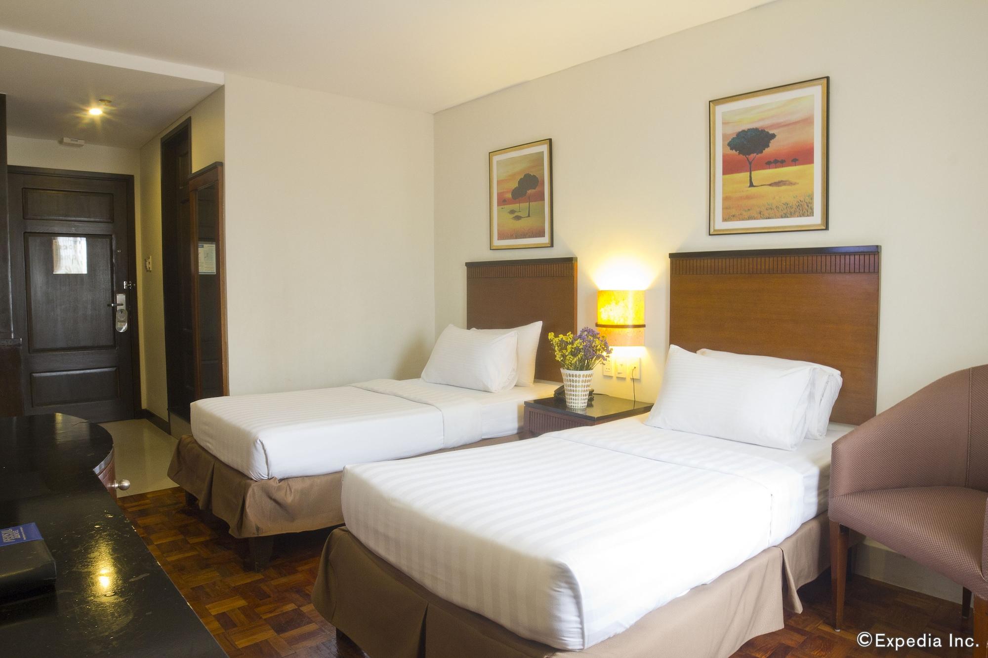 Fersal Hotel Neptune Makati Makati City Ngoại thất bức ảnh