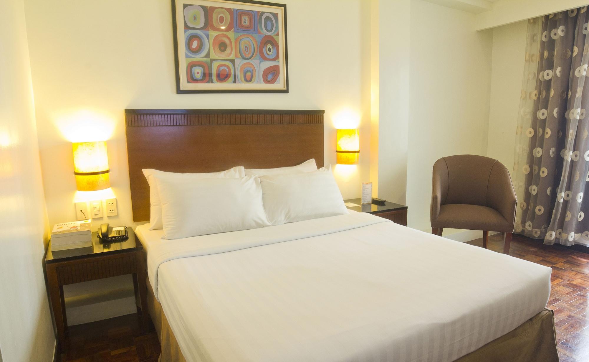 Fersal Hotel Neptune Makati Makati City Ngoại thất bức ảnh