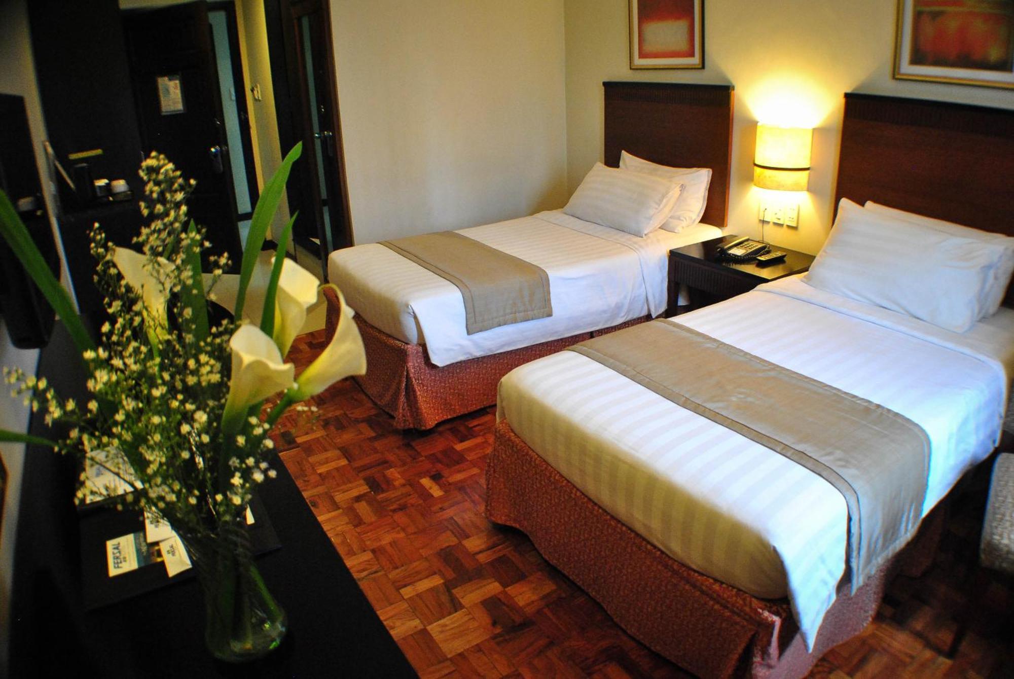 Fersal Hotel Neptune Makati Makati City Ngoại thất bức ảnh