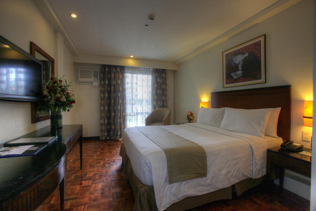 Fersal Hotel Neptune Makati Makati City Ngoại thất bức ảnh