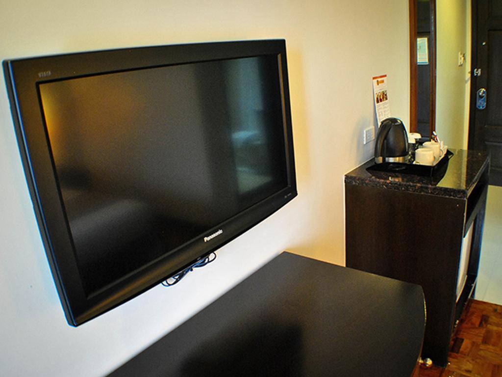 Fersal Hotel Neptune Makati Makati City Ngoại thất bức ảnh