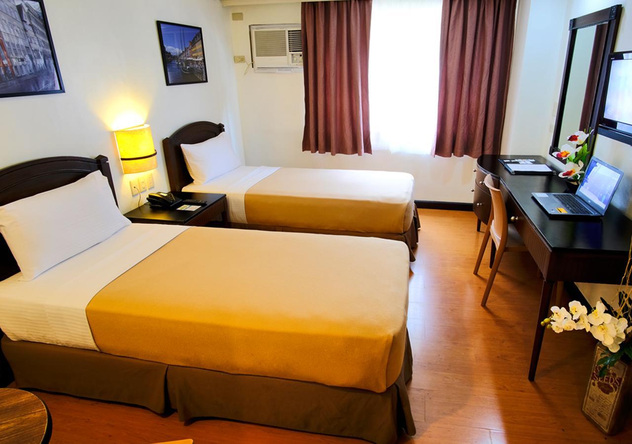 Fersal Hotel Neptune Makati Makati City Ngoại thất bức ảnh